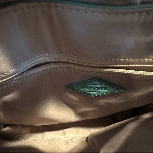 Fossil Elegant Green Leather Shoulder Bag - Picture 6 of 9